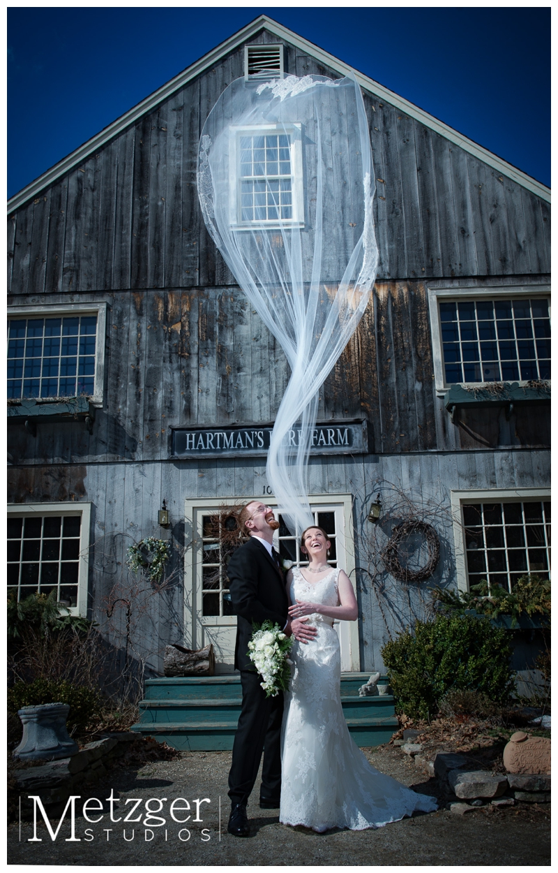 hartmans-herb-farm-wedding-photography-001